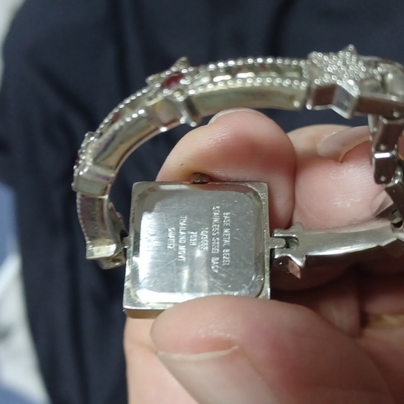 ANNE KLEIN BEAUTIFUL LADIES WAIST WATCH IN SILVER RED SETS AND DIAMOND LIKE SET - Picture 5 of 5